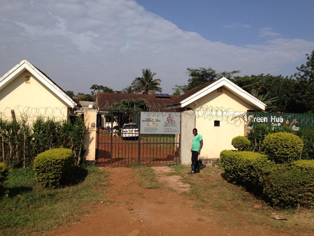 Hotel Bikeventures House Uganda à Jinja Extérieur photo